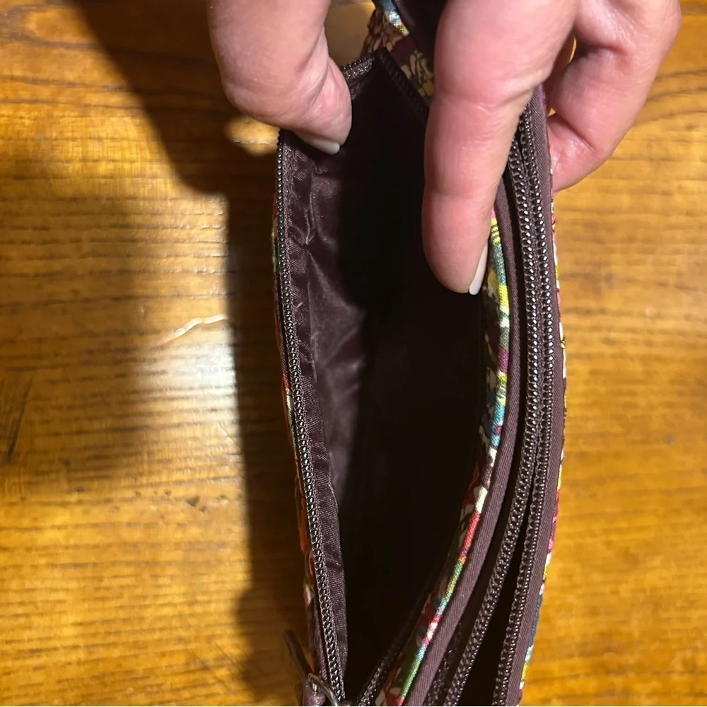 Vera Bradley Heirloom Paisley RFID Front Zip Wristlet EUC!!